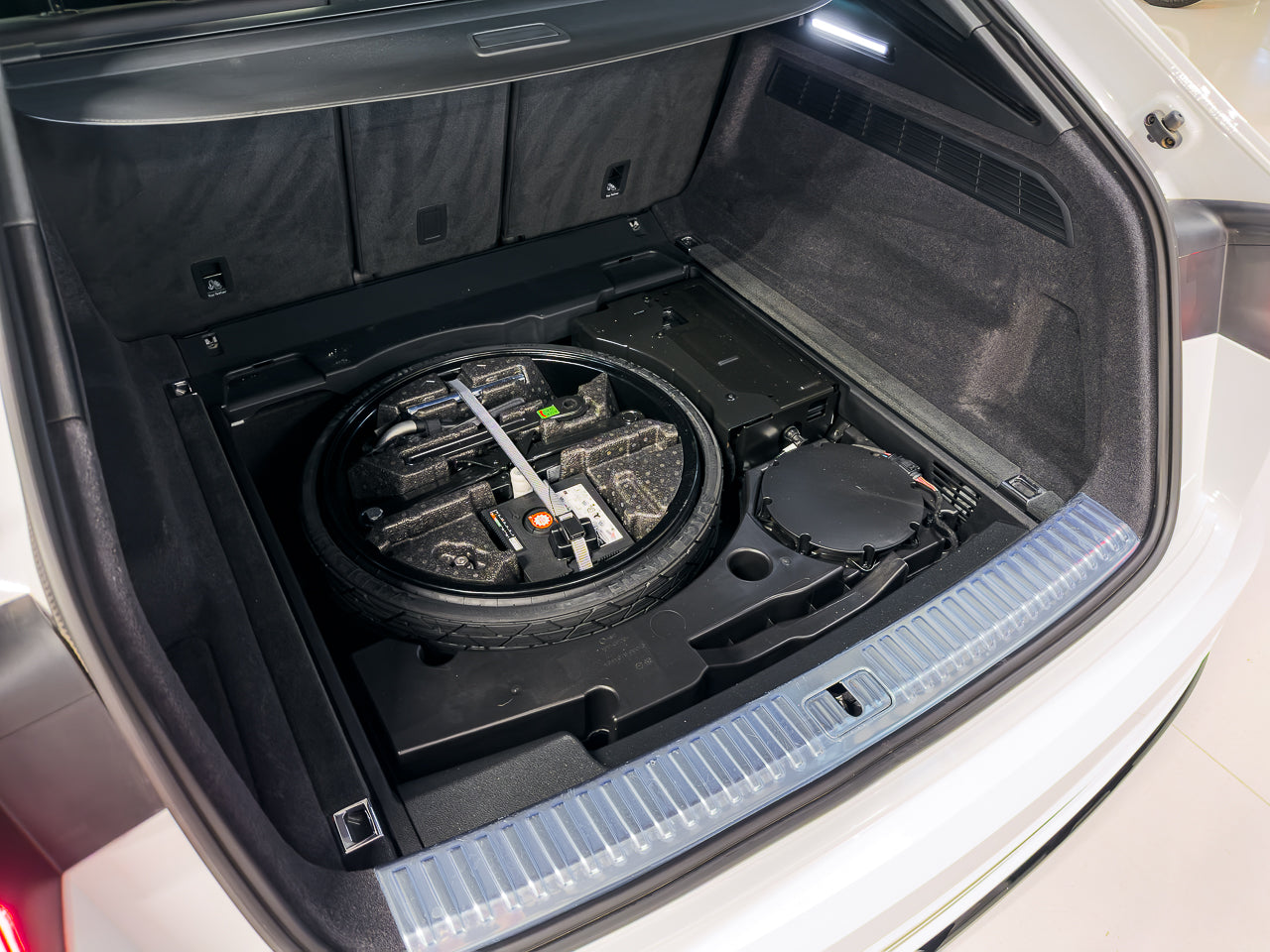 2024 Audi Q8 55TFSI Quattro Black Edition