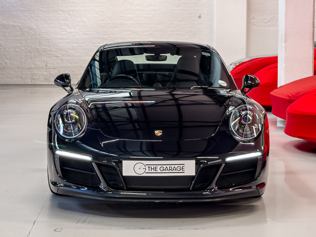 2017 Porsche 911 Carrera GTS - Manual