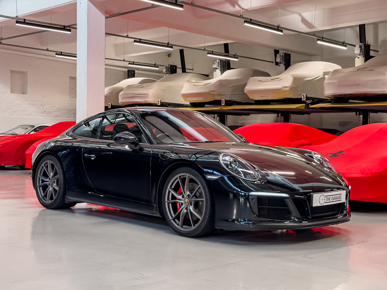 2017 Porsche 911 Carrera GTS - Manual