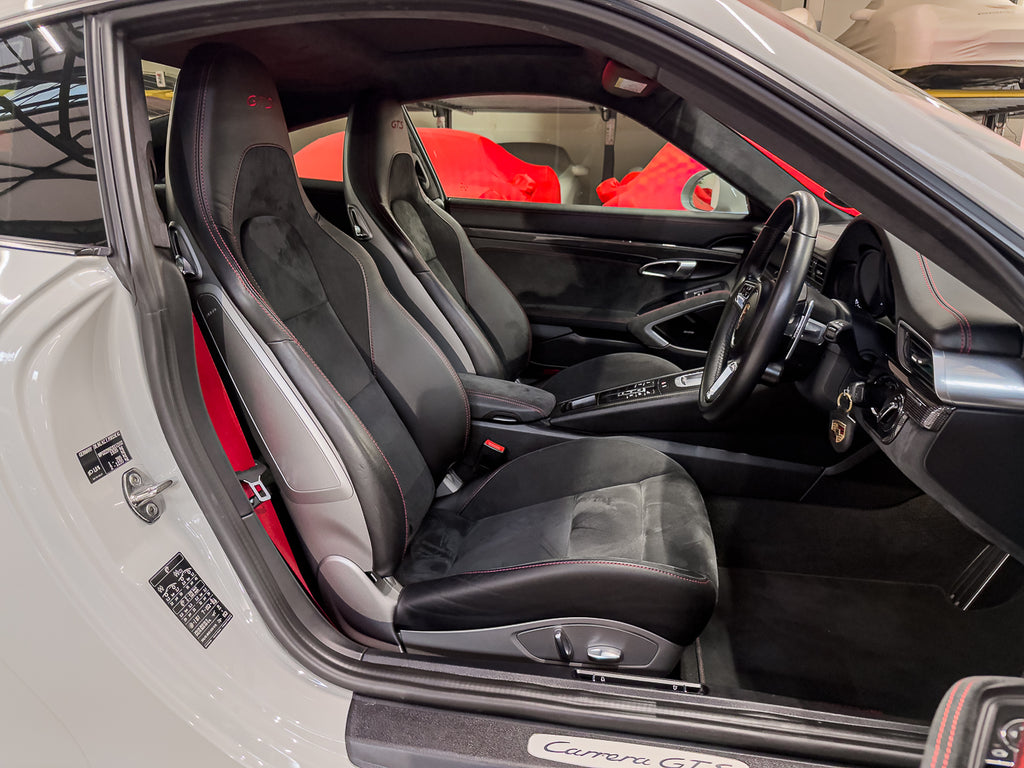 2018 Porsche 911 Carrera GTS