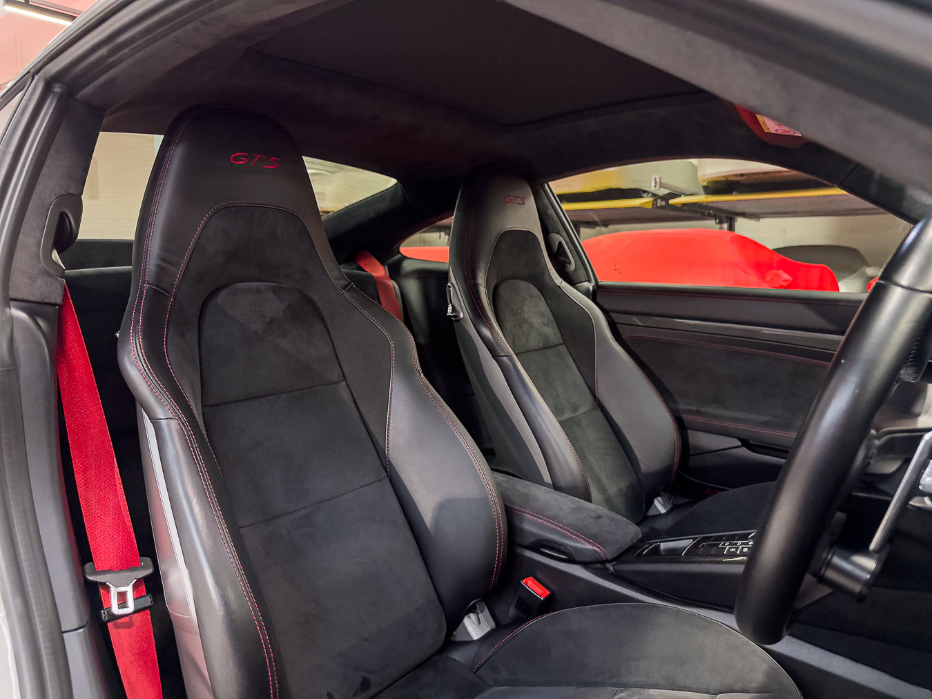 2018 Porsche 911 Carrera GTS