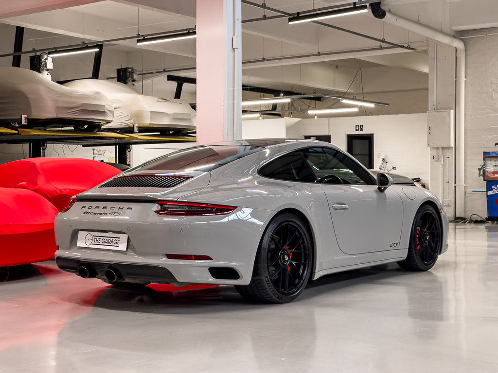 2018 Porsche 911 Carrera GTS