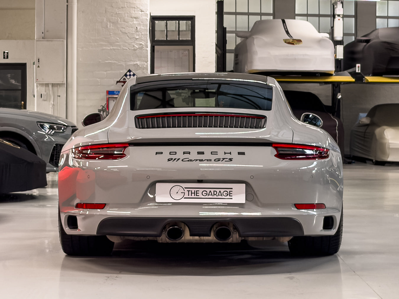 2018 Porsche 911 Carrera GTS