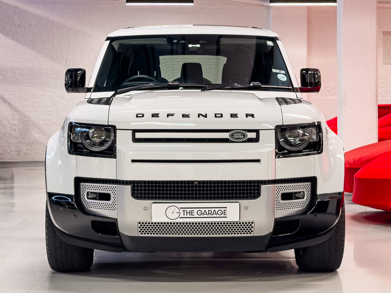 2023 Land Rover Defender 110 D300 SE