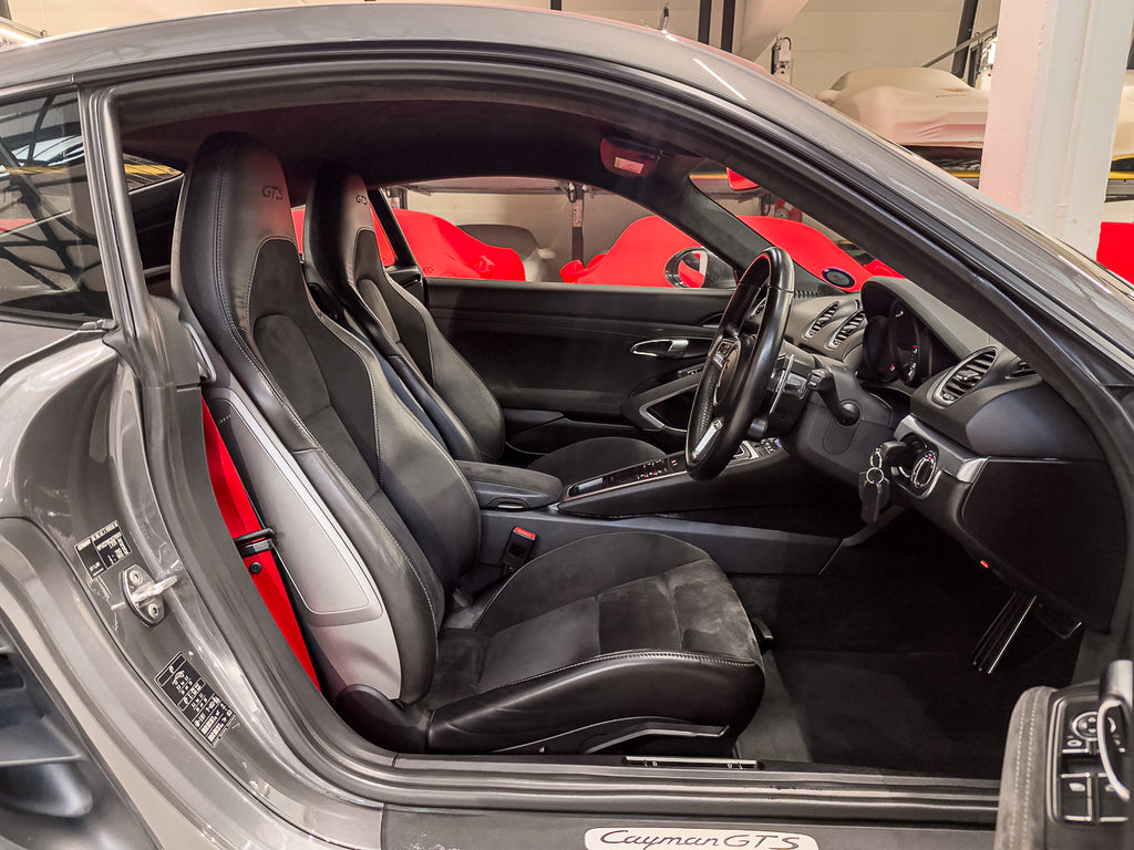 2018 Porsche 718 Cayman GTS