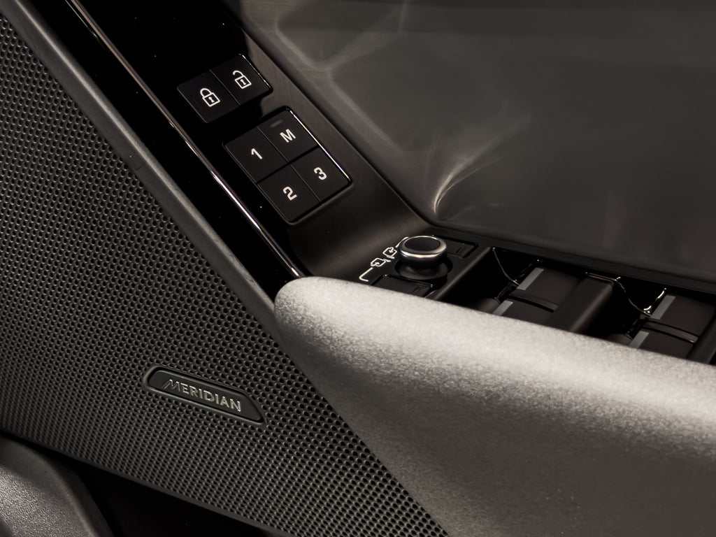 2023 Range Rover Velar D300 R-Dynamic HSE