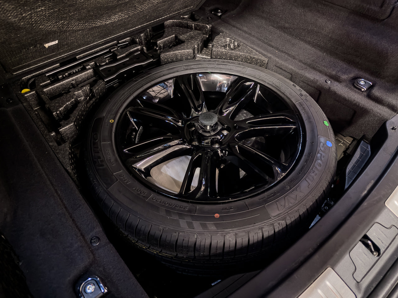 2023 Range Rover Velar D300 R-Dynamic HSE