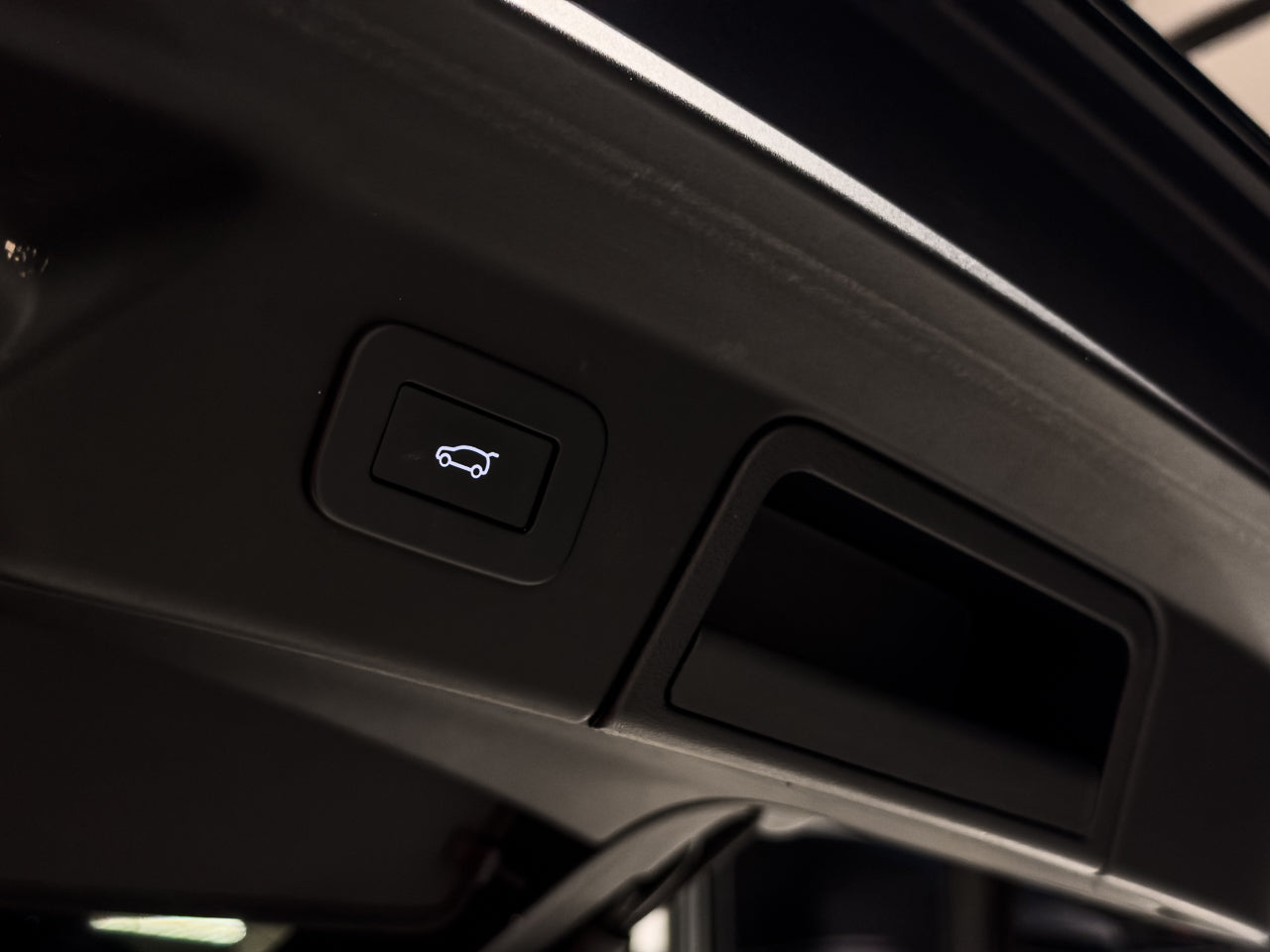 2023 Range Rover Velar D300 R-Dynamic HSE