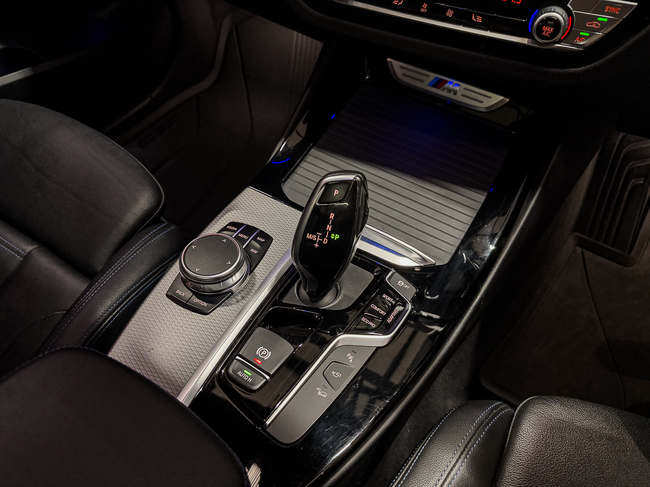 2019 BMW X3 M40d