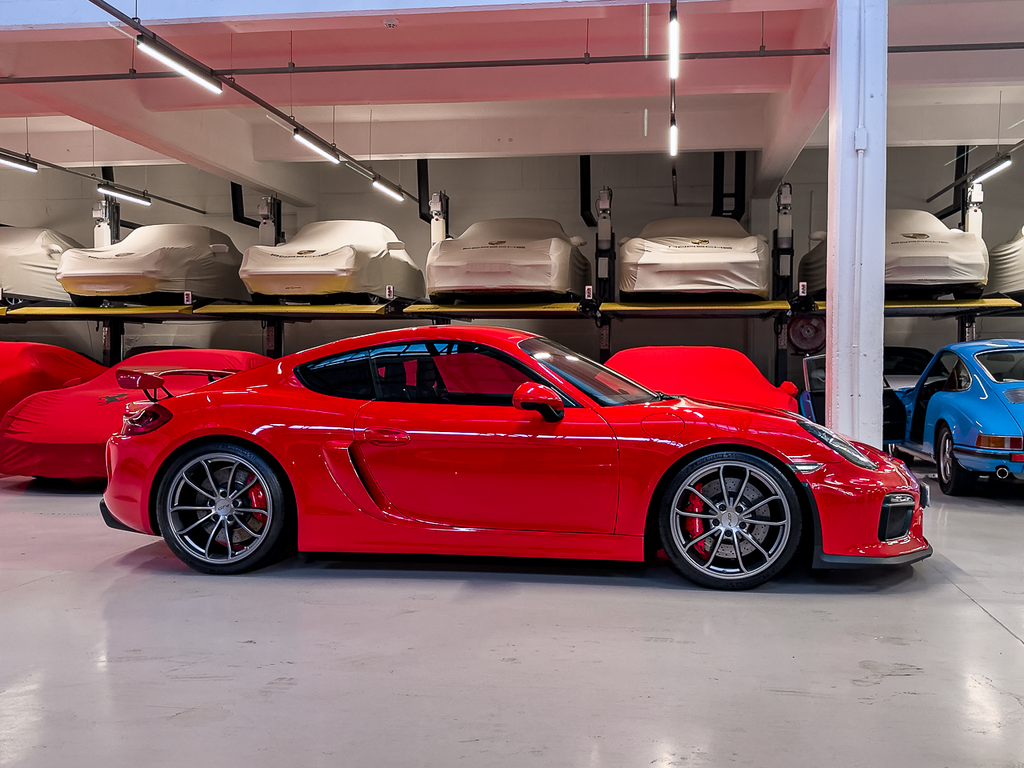 2016 Porsche Cayman GT4