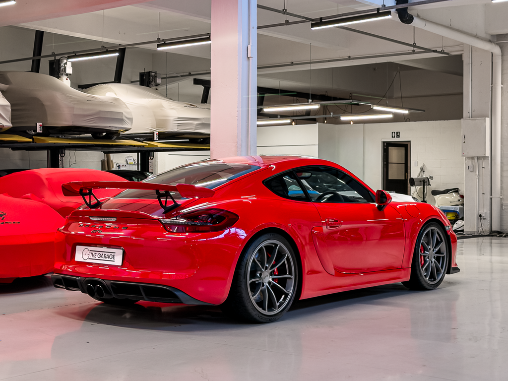 2016 Porsche Cayman GT4