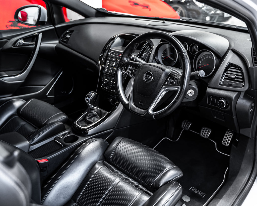 2013 Opel Astra OPC