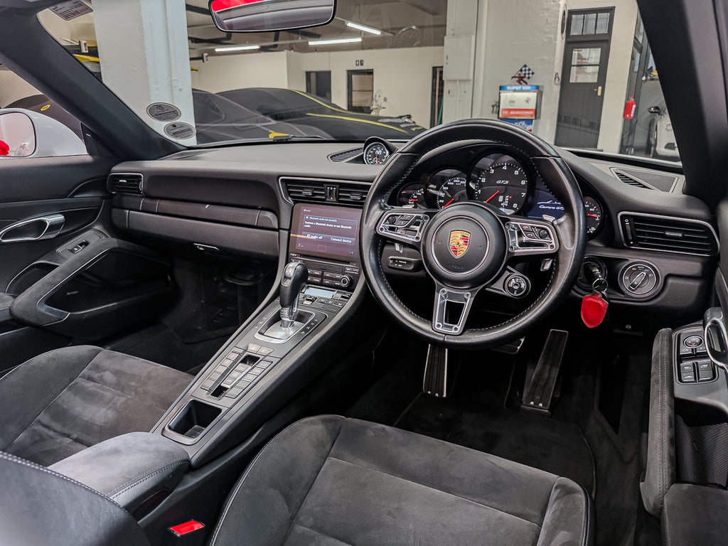 2018 Porsche 911 Carrera GTS Cabriolet