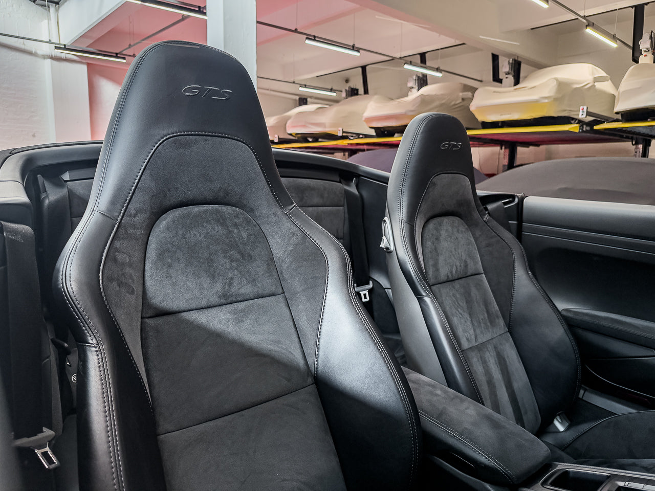 2018 Porsche 911 Carrera GTS Cabriolet