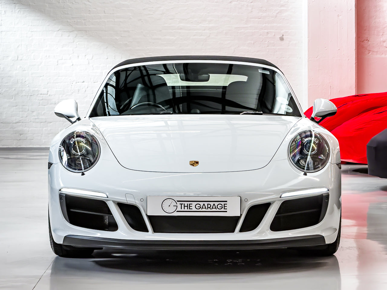 2018 Porsche 911 Carrera GTS Cabriolet